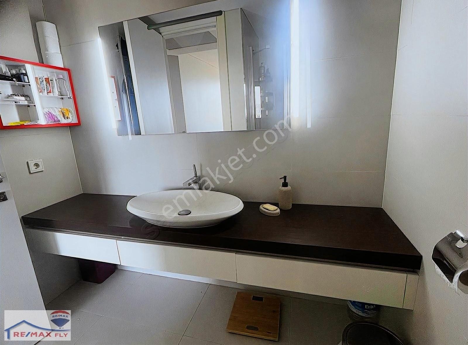 İstinye Panavia Sitesinde Deniz Manzaralı Kiralık Rezidans - Görsel 17