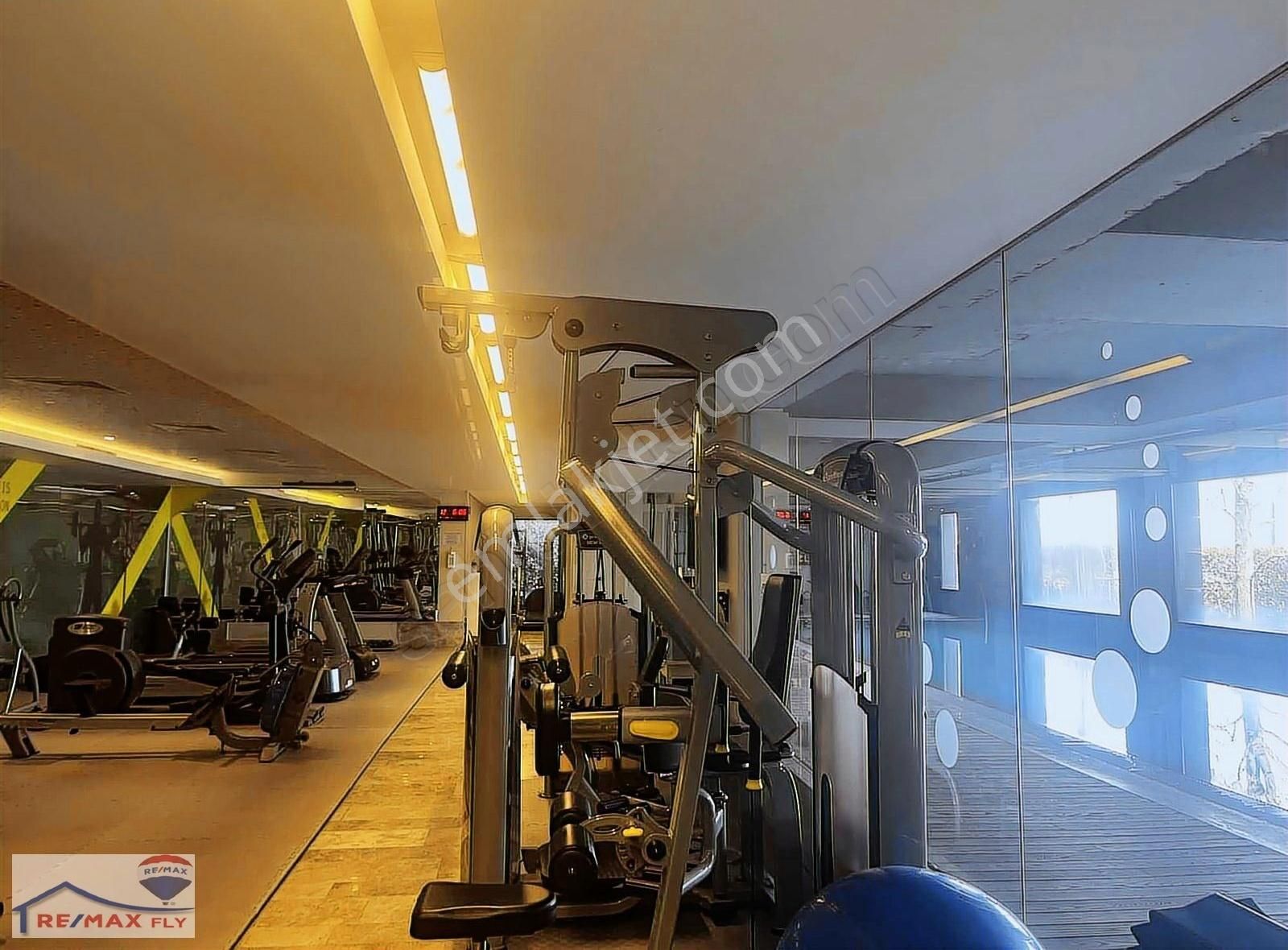 İstinye Panavia Sitesinde Deniz Manzaralı Kiralık Rezidans - Görsel 3