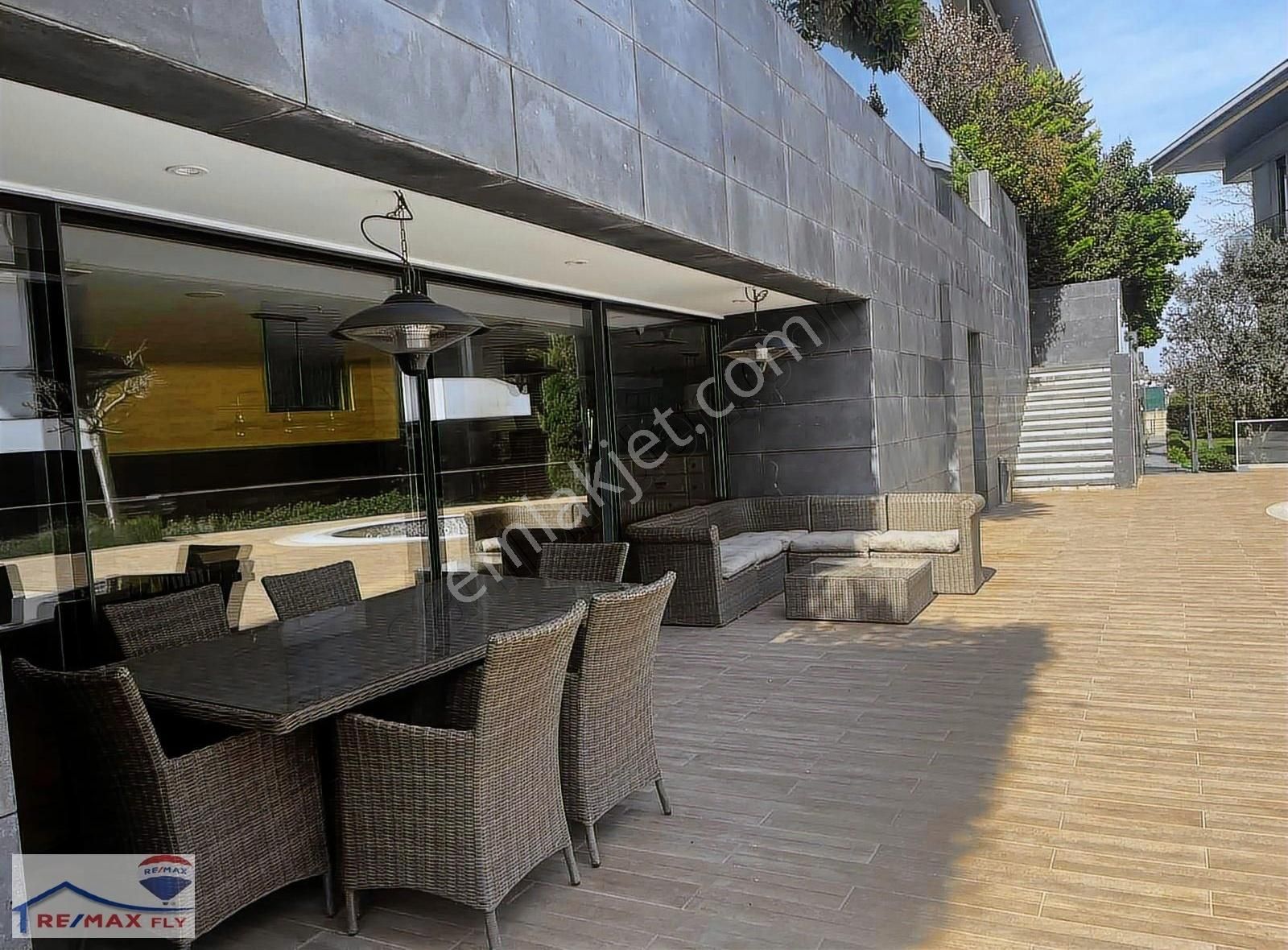 İstinye Panavia Sitesinde Deniz Manzaralı Kiralık Rezidans - Görsel 26