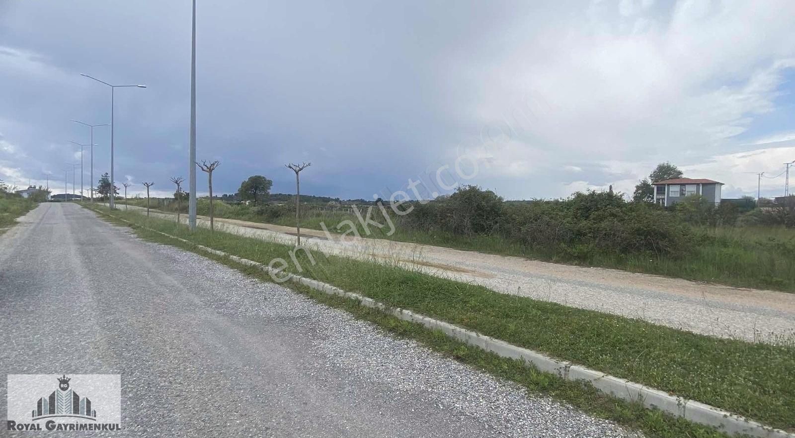 Evrensekı De Satılık Arsa
