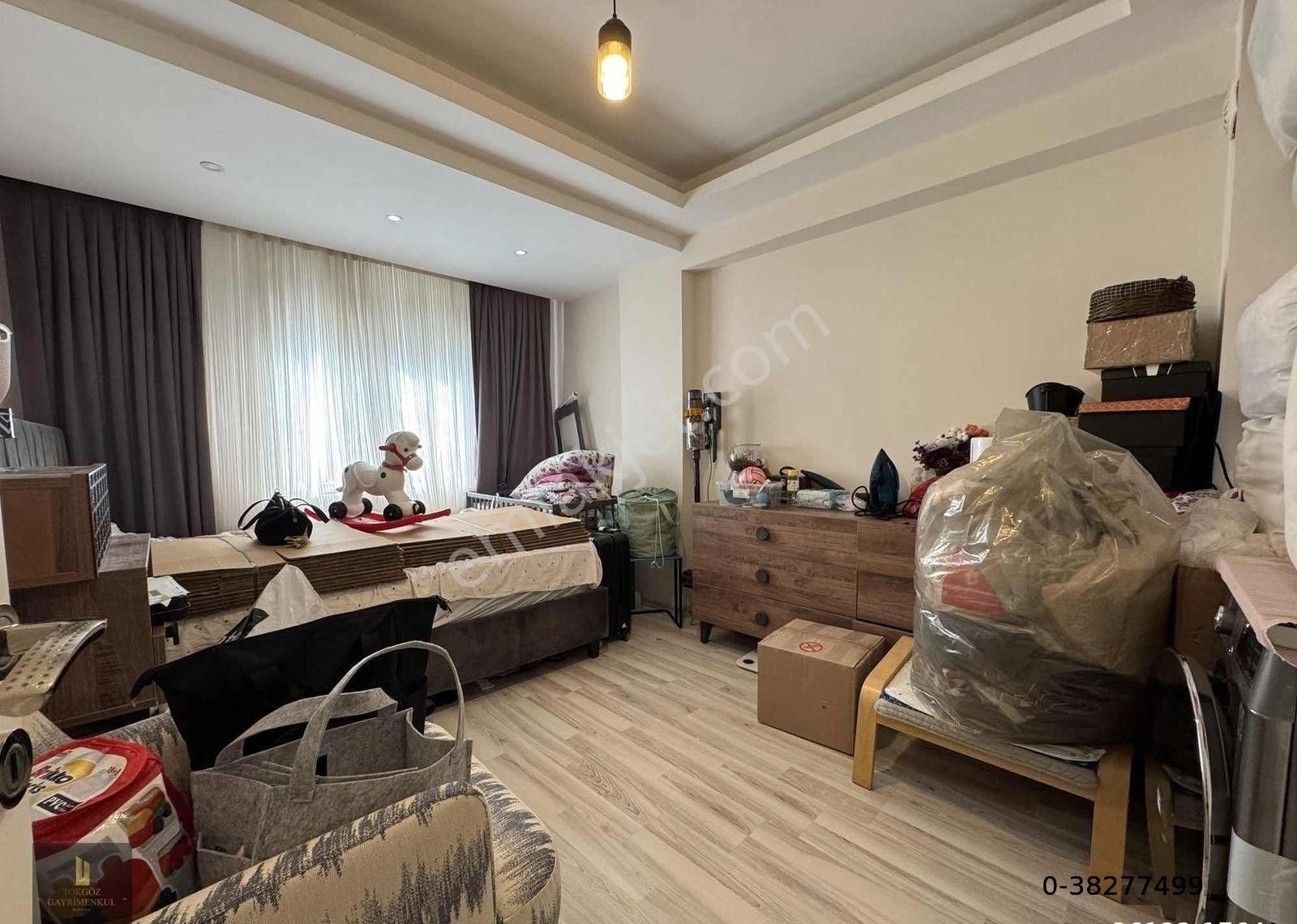 Tokgöz'den Basınsitesi Yakını 7 Yıllık Binada Arakat Geniş Daire