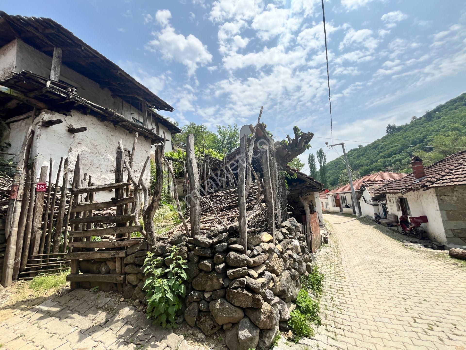 Doğa İçinde Köy Hayatı Arayanlara Satılık Orjinal Köy Evi - Görsel 5