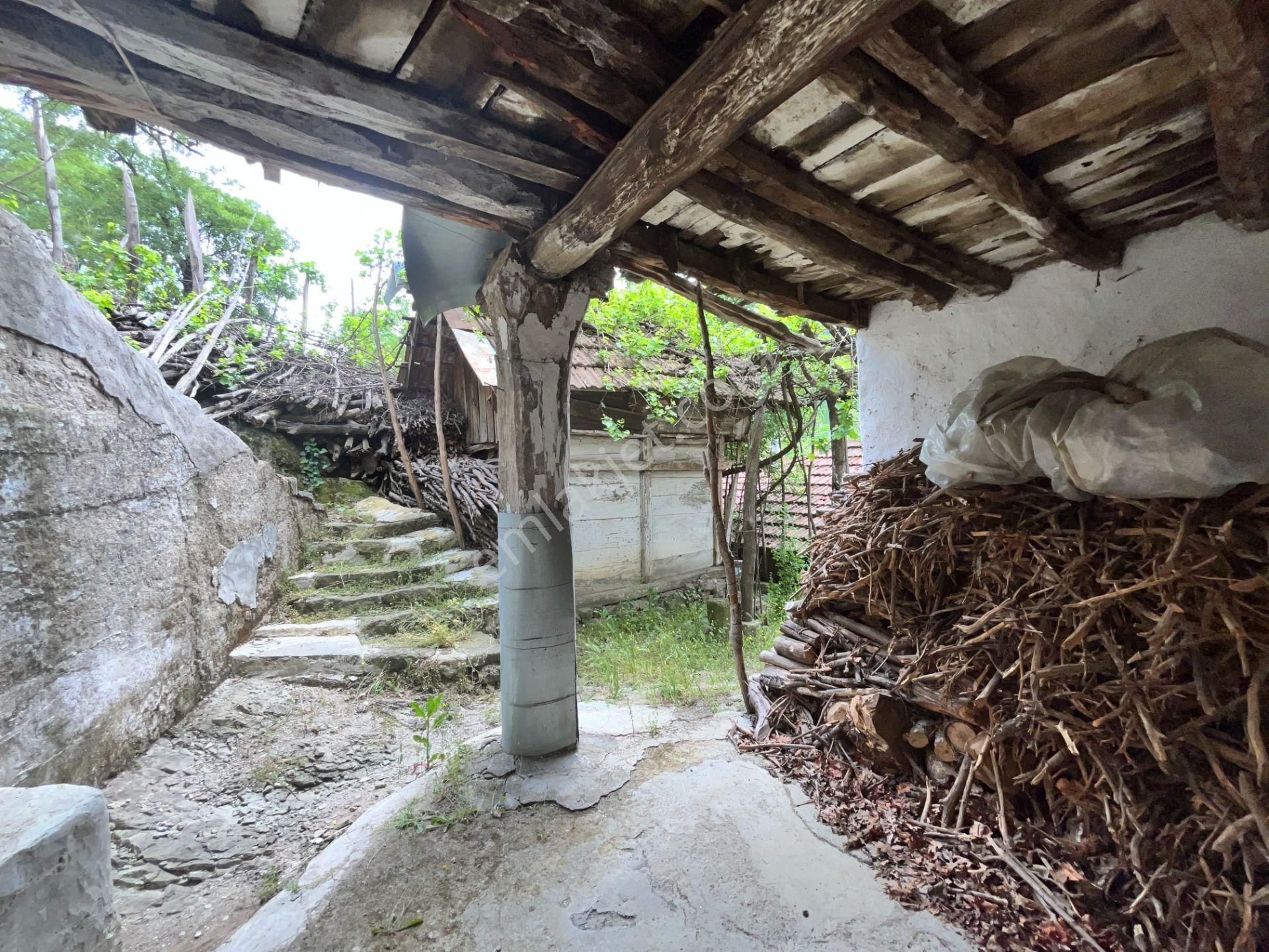 Doğa İçinde Köy Hayatı Arayanlara Satılık Orjinal Köy Evi - Görsel 33