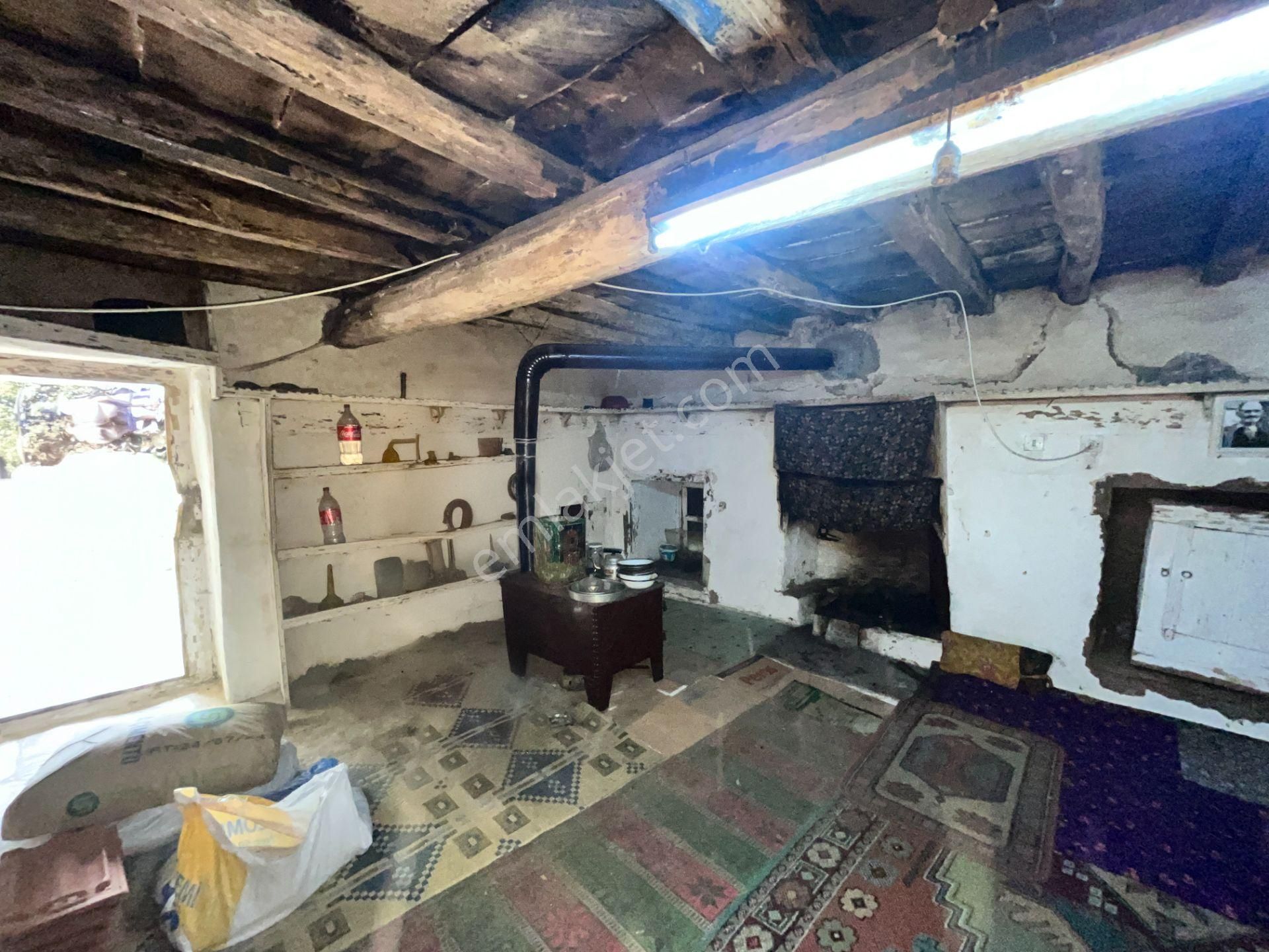 Doğa İçinde Köy Hayatı Arayanlara Satılık Orjinal Köy Evi - Görsel 32