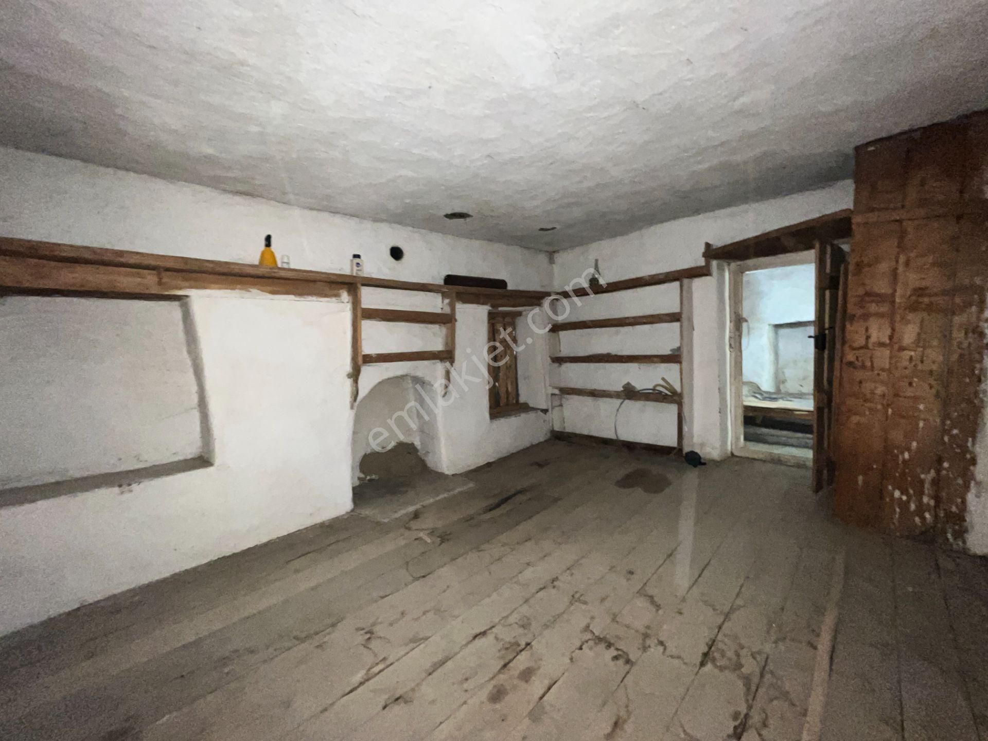 Doğa İçinde Köy Hayatı Arayanlara Satılık Orjinal Köy Evi - Görsel 21