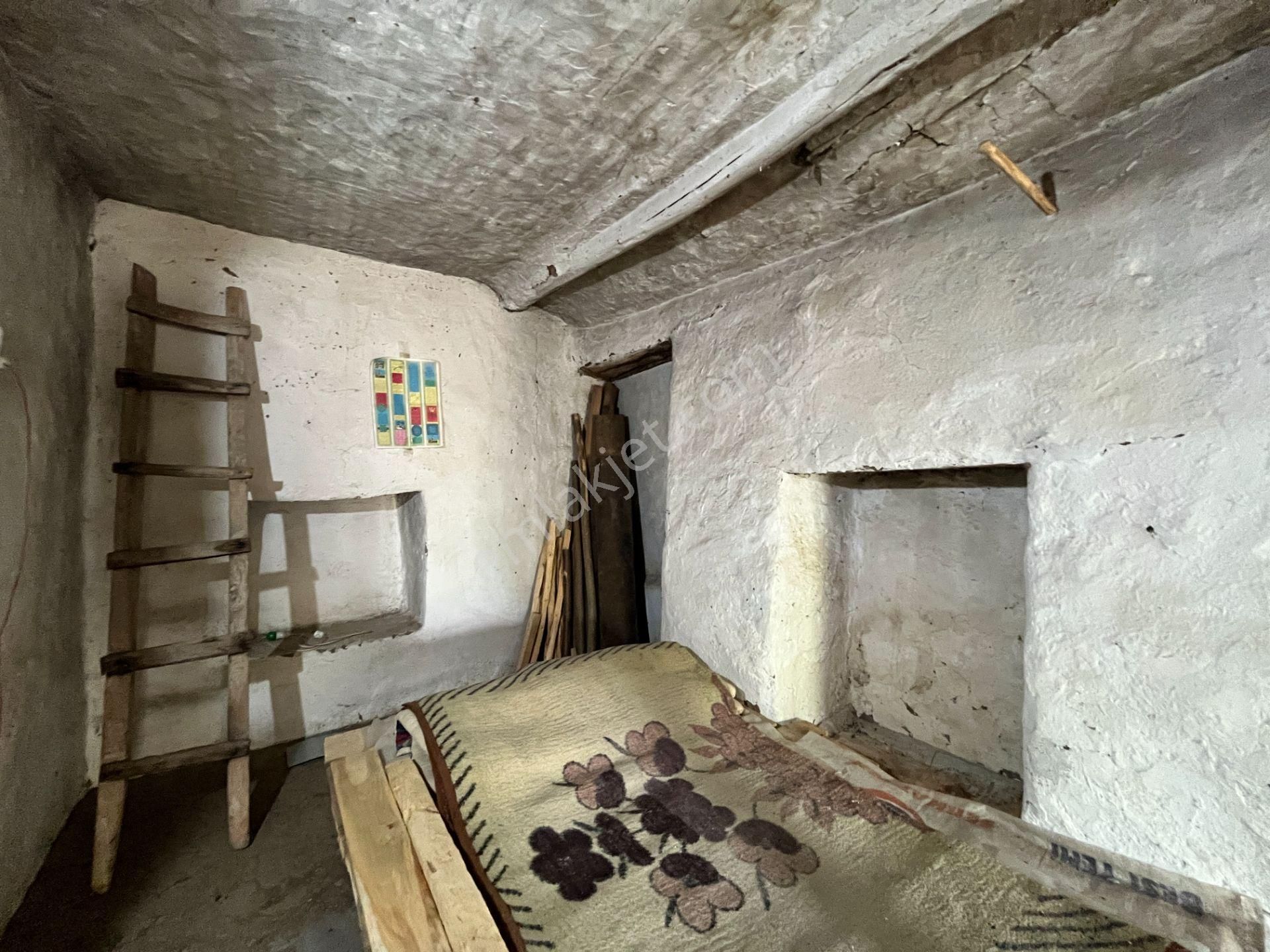 Doğa İçinde Köy Hayatı Arayanlara Satılık Orjinal Köy Evi - Görsel 18