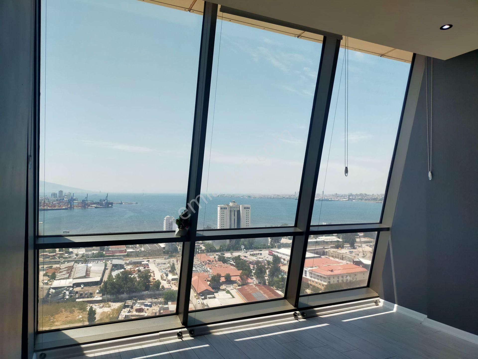 Kw Murat Taştan’dan , Folkart Towersta , Deniz Manzaralı , Studio Ofis