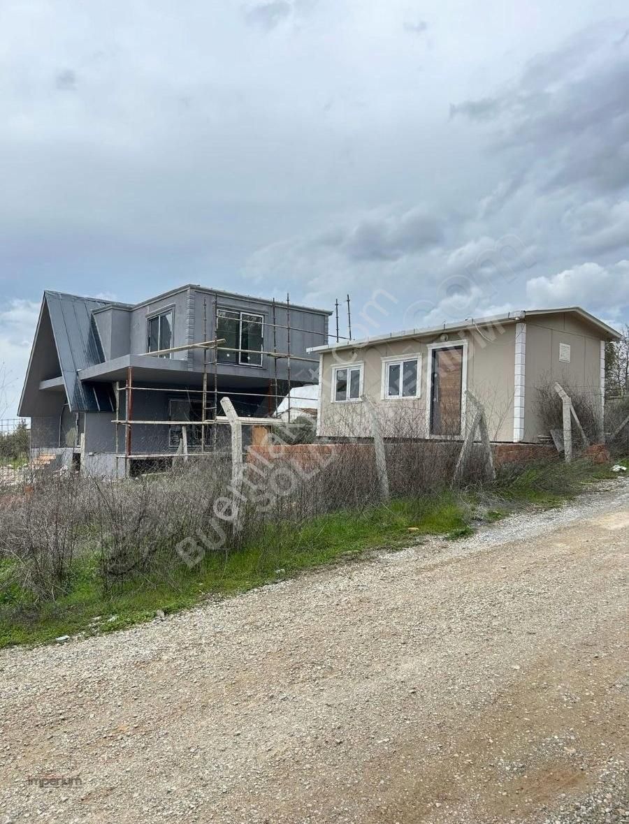 İzmir Menderes Oğlananası Nda Satılık 300 M2 Tarla