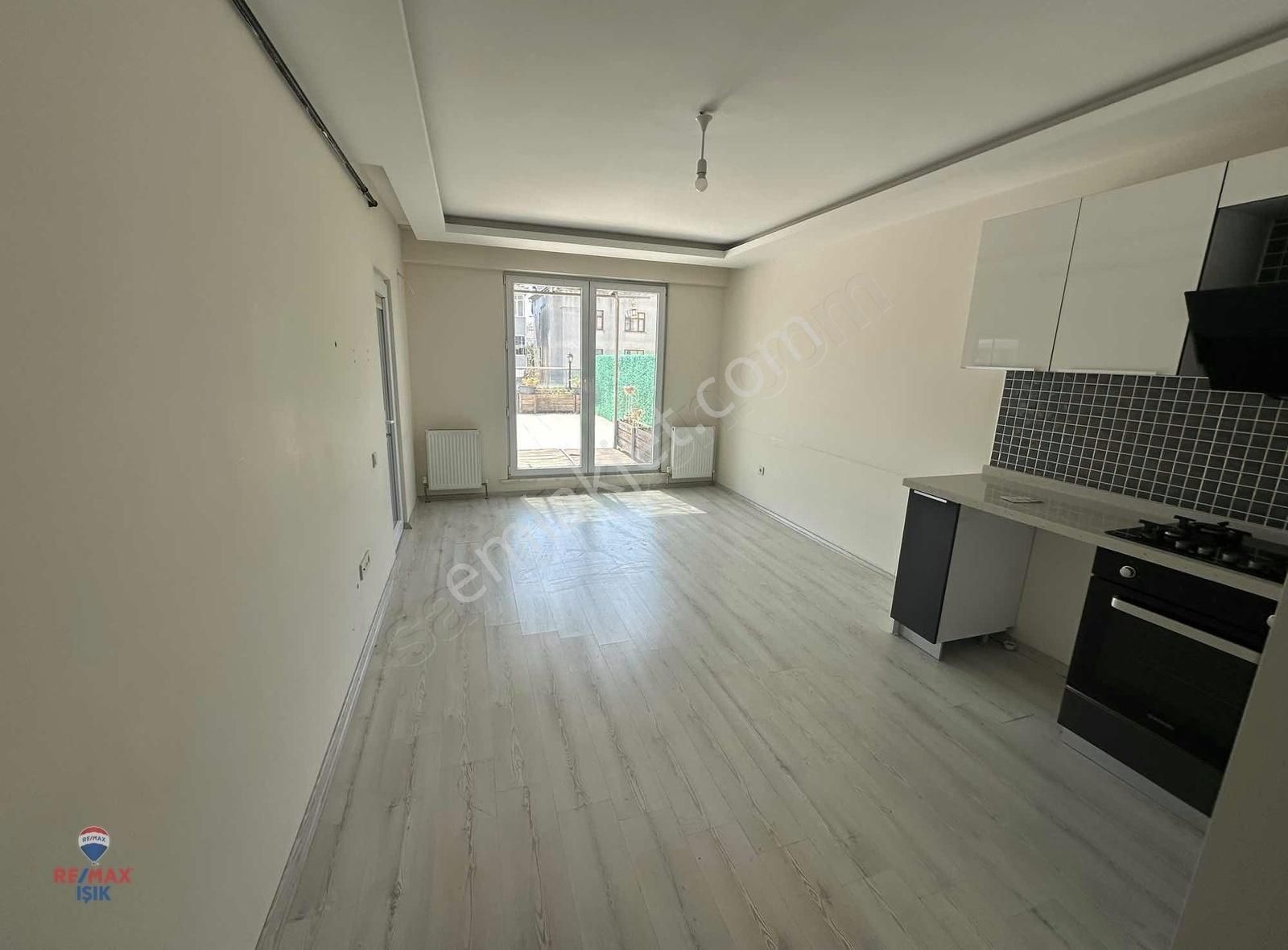 Envarev Sitesinde 2+1 Harika Teraslı Daire