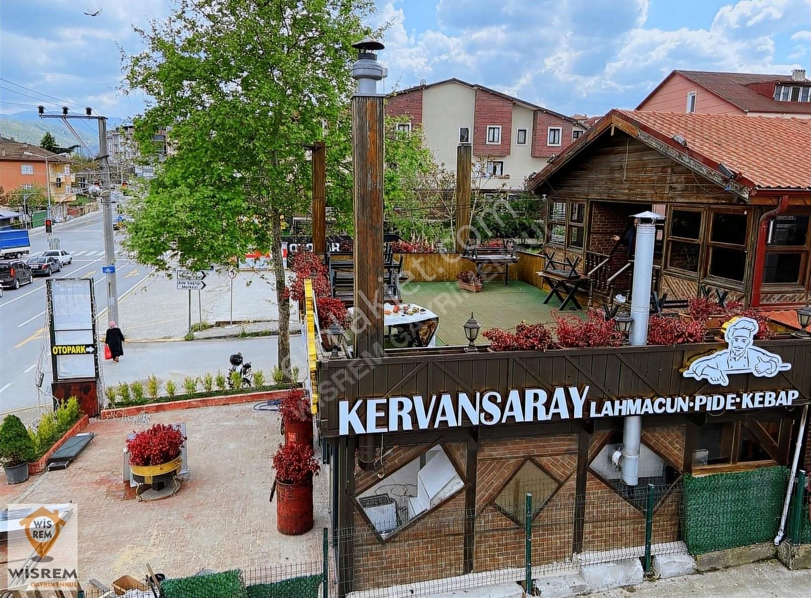 Gölcük Piyalepaşa İpekyolu Üzeri Müstakil 2 Katlı Restaurant