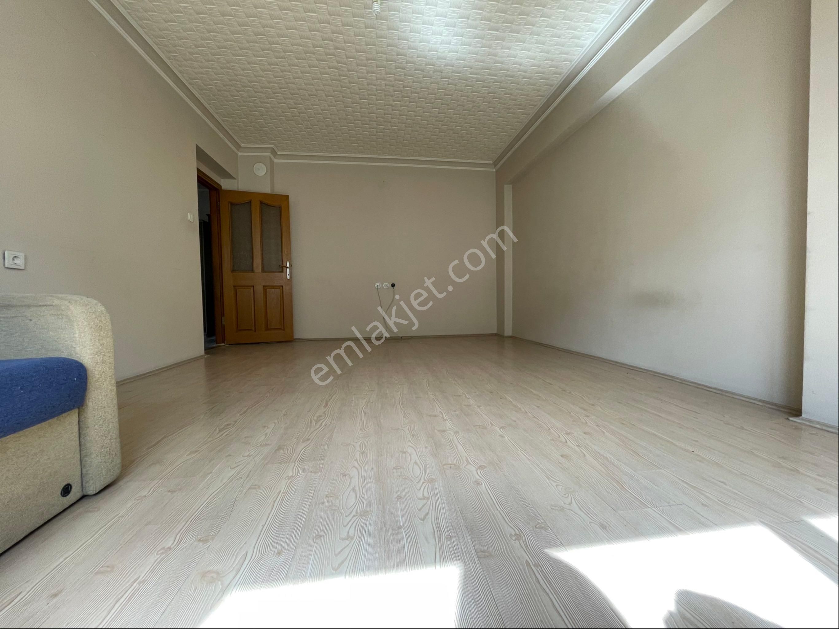 Alsancak Mah Hesaplı 3+1 Ara Kat Satılık Daire