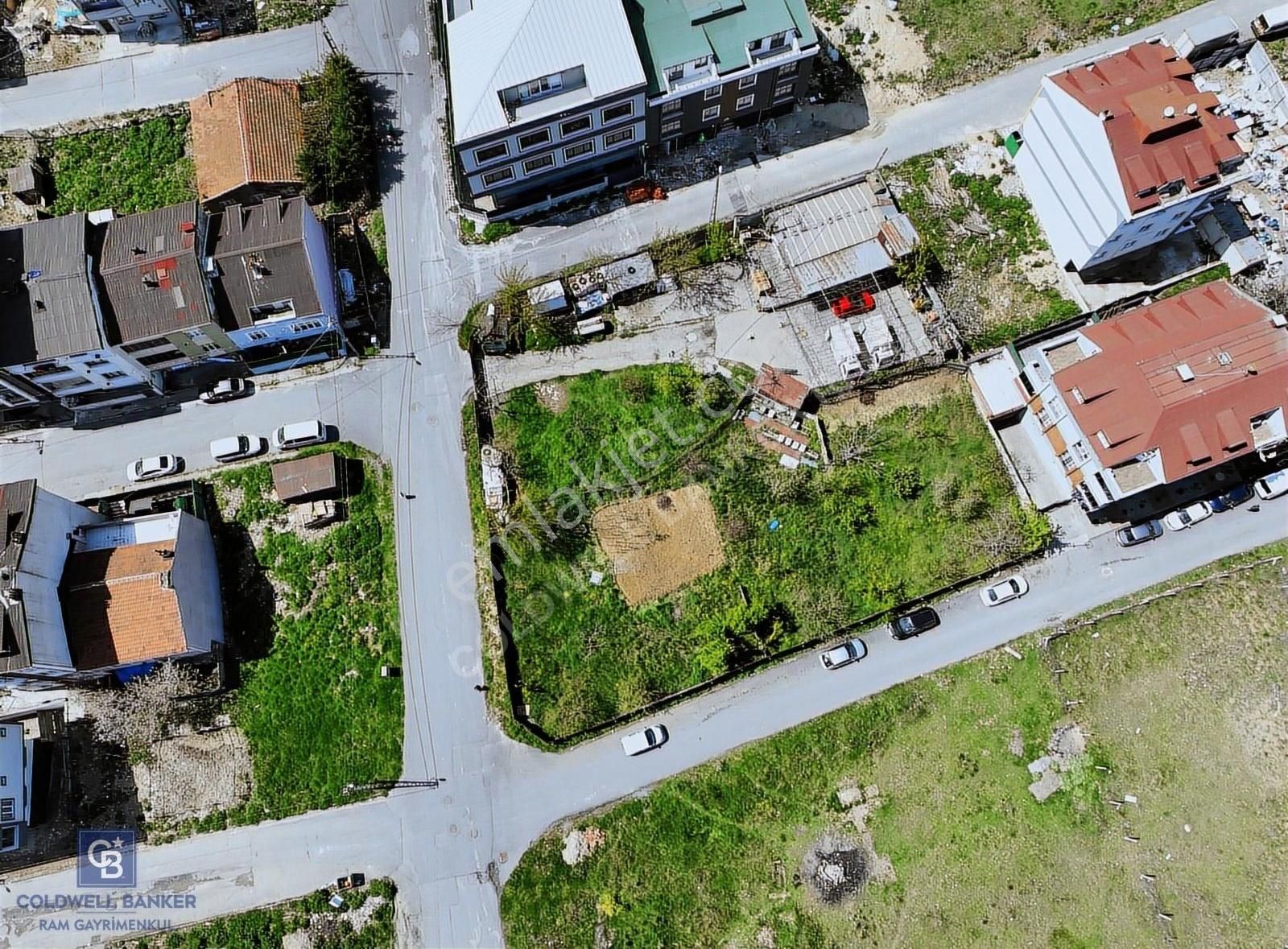 Satılık Arnavutköy Bölgesinde 1903m² İmarlı İfrazlı Arsa