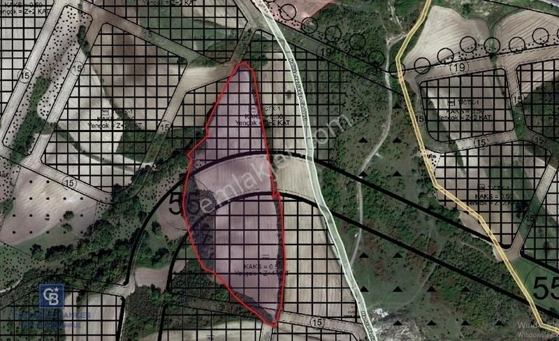 Arnavutköy Boyalıkta Satılık Ticari İmarlı 300 Metre Arsa
