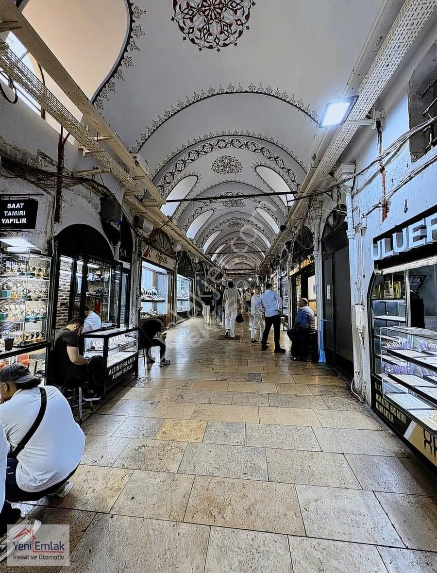 Yeni'den Kapalı Çarşıda Tacirler Kapısında Satılık Atölye