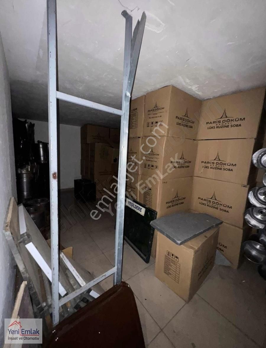 Yeni'den Satılık Kullanışlı 336m2 Cadde Üstü Çift Kat Dükkan