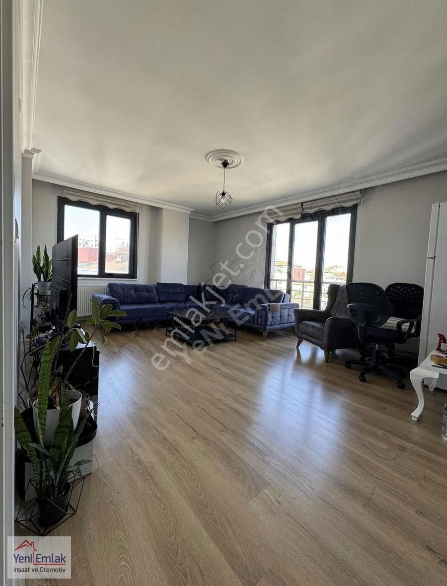 Yeni'den İnkilap Mah 2+1 70m2 K.otopark Butik Sitede Ferah Daire