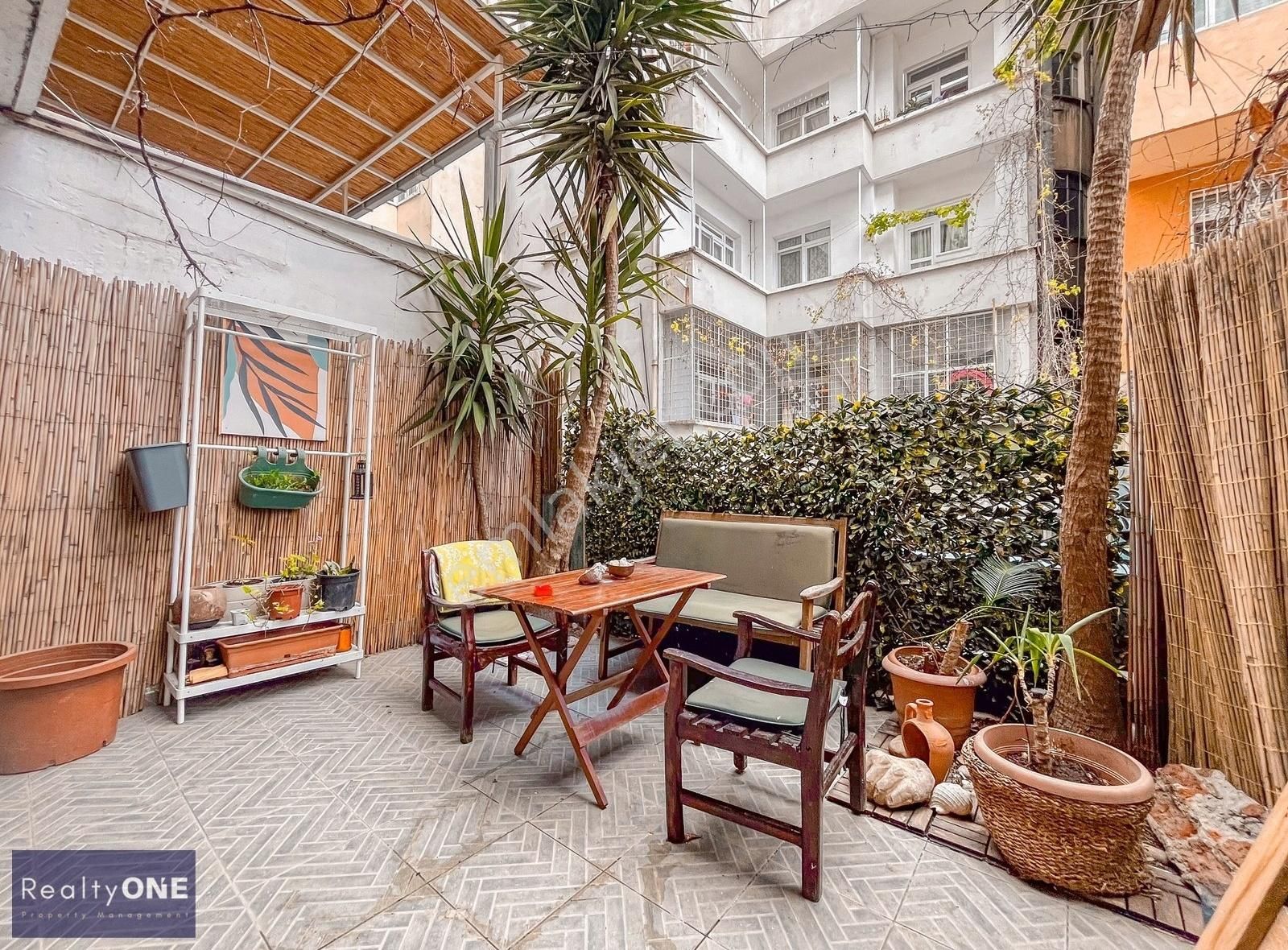 R-one Beyoğlu Cihangir Bahçeli Faturalar Dahil 1+1 Kiralık Daire