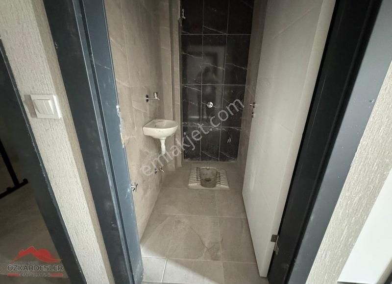 Özkardeşler'den Selim Cad Üzeri Emsalsiz Genişlik Sıfır Lüx 4+1.