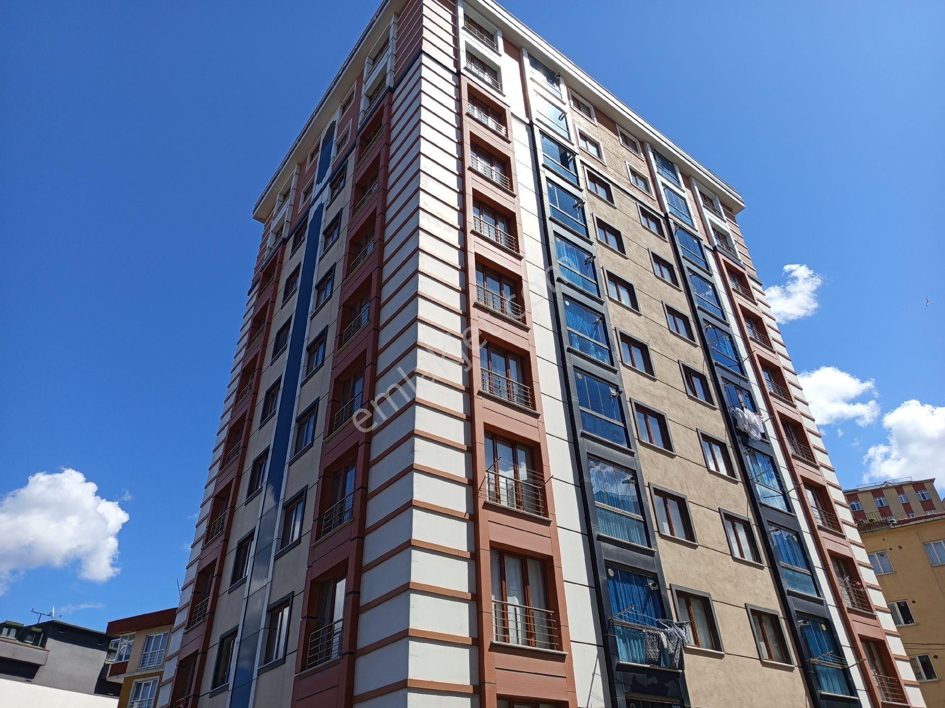 Remax Street'ten Esentpee Mahallesinde Harika Konumlu 2+1