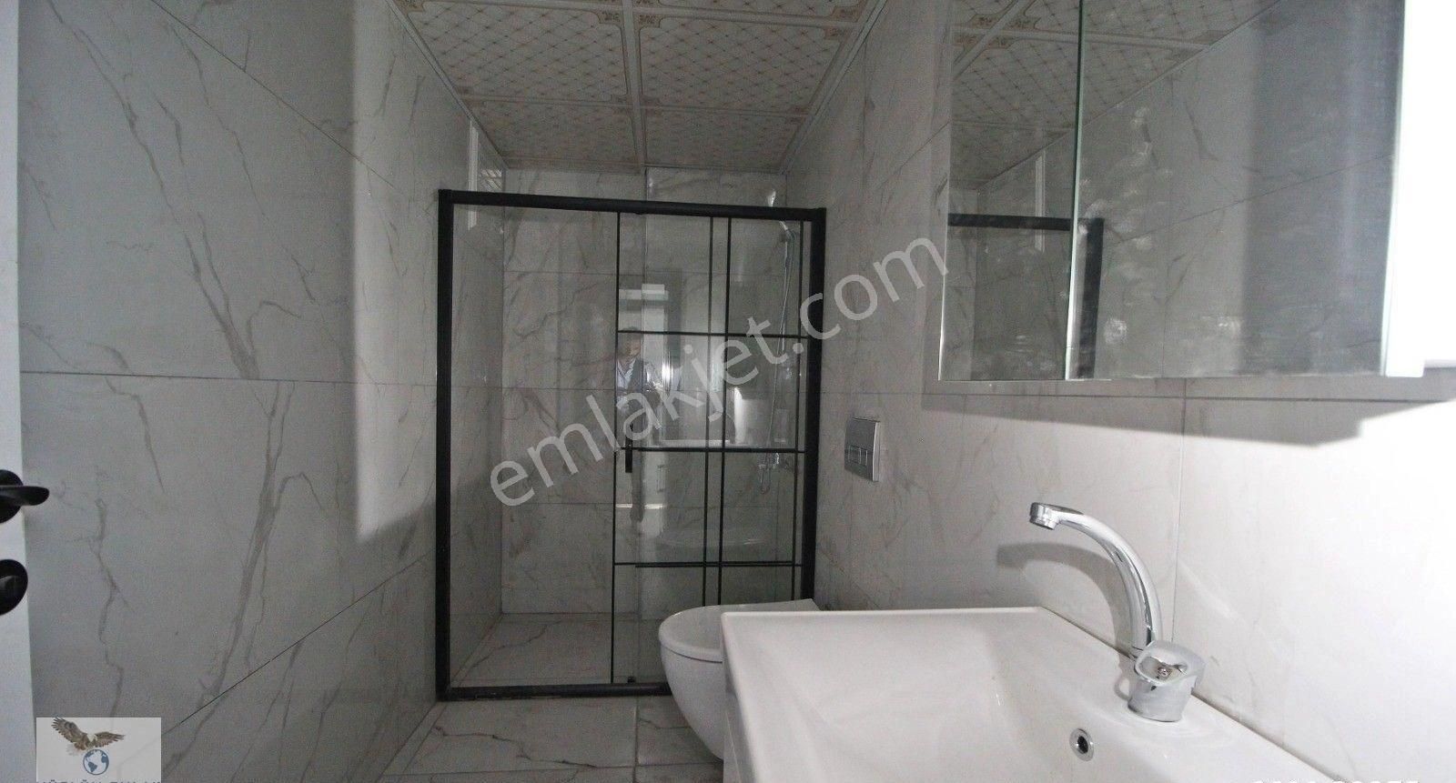 Avcılar Gümüşpalada 2+1 Sıfır Kapalı Otoparklı Daire