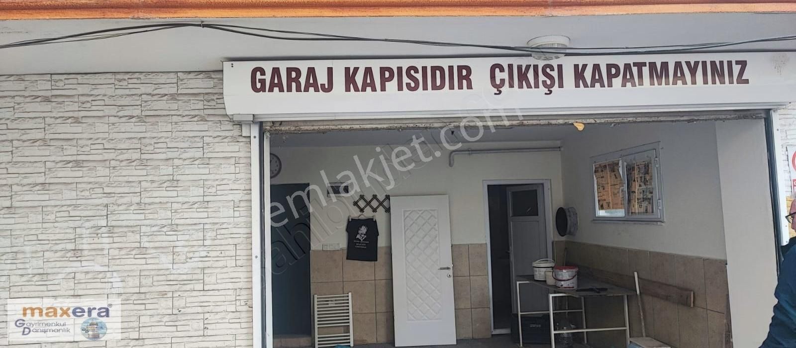 Siyavuşpaşada Asansörlü 2015 Yapımı 75m2 2+1 Kombili
