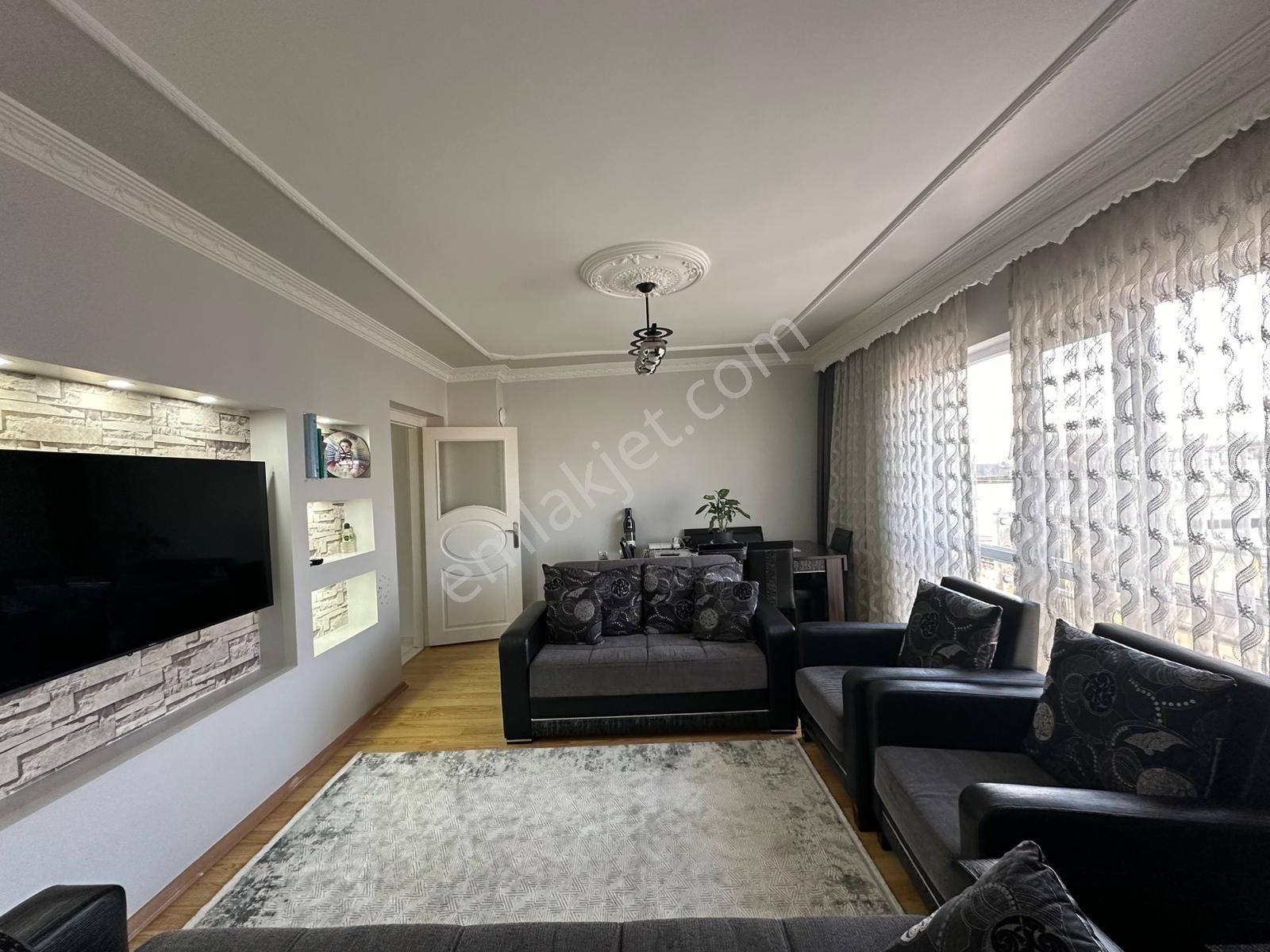 Sincan Tandoğan Mah Katta Kredı Lımıtsız Salon Bagımsız Daire