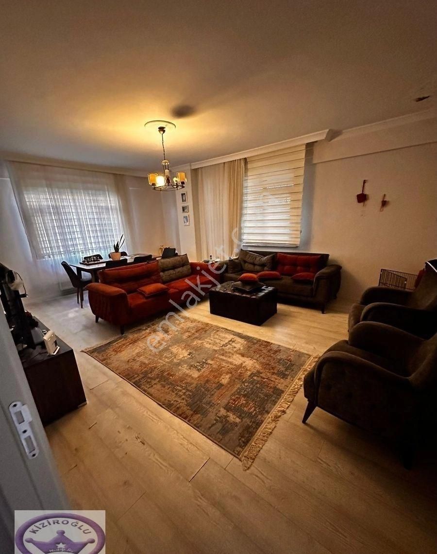 Küçükyalı Merkez Mektep Caddesi Full Eşyalı Lux Daire