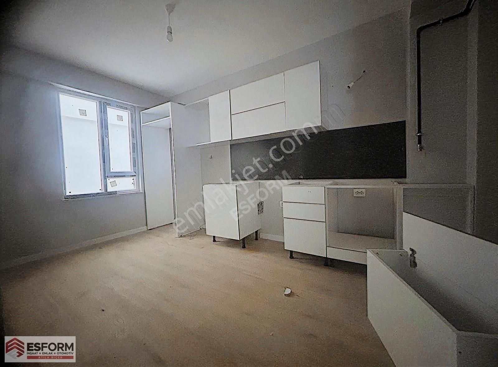 Deliklitaş Mah. İkieylül Caddesi Yakını Satılık 2+1 Daire Sy-3