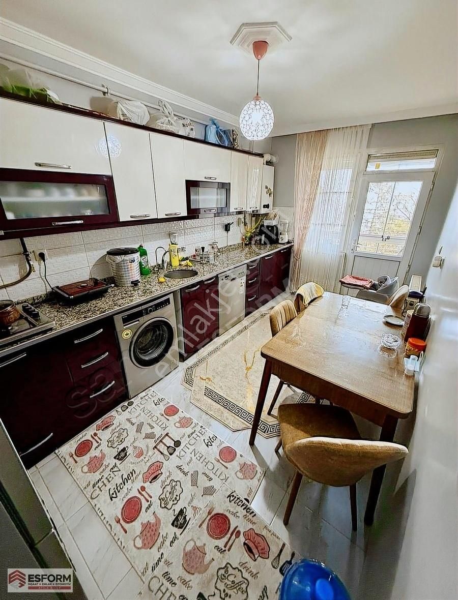 Emek Mahallesi 2+1 Satılık Daire Esy-71