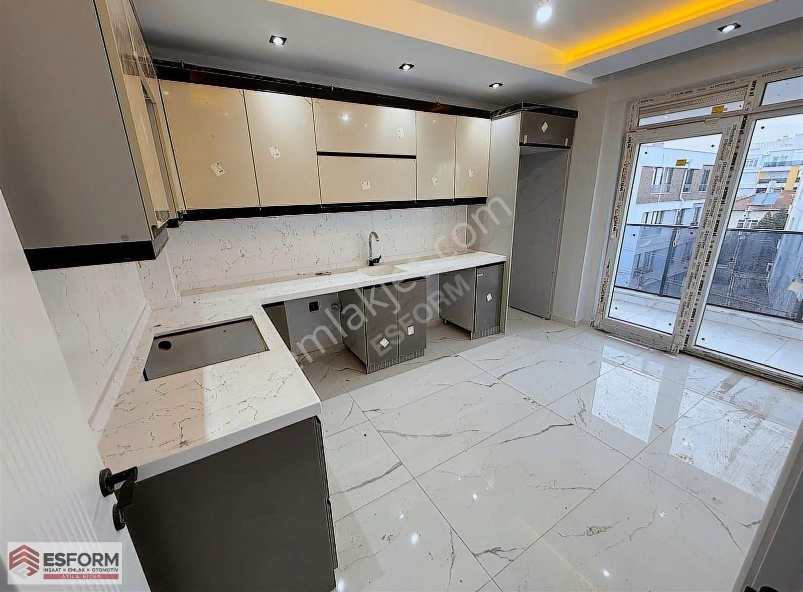 Batıkent Mh. Özel Garajlı Satılık 2+1 Daire Bu-124