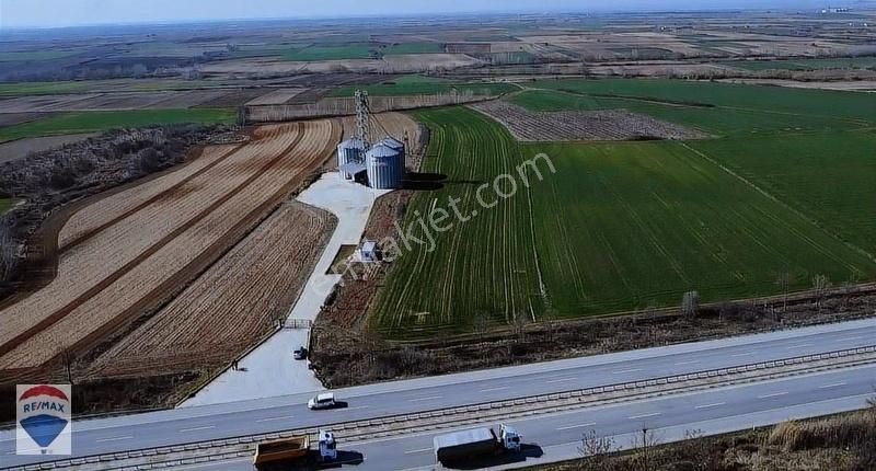 Kavaklı Kırklareli Arası Asfalt Cephe 18 Dönüm Arazi