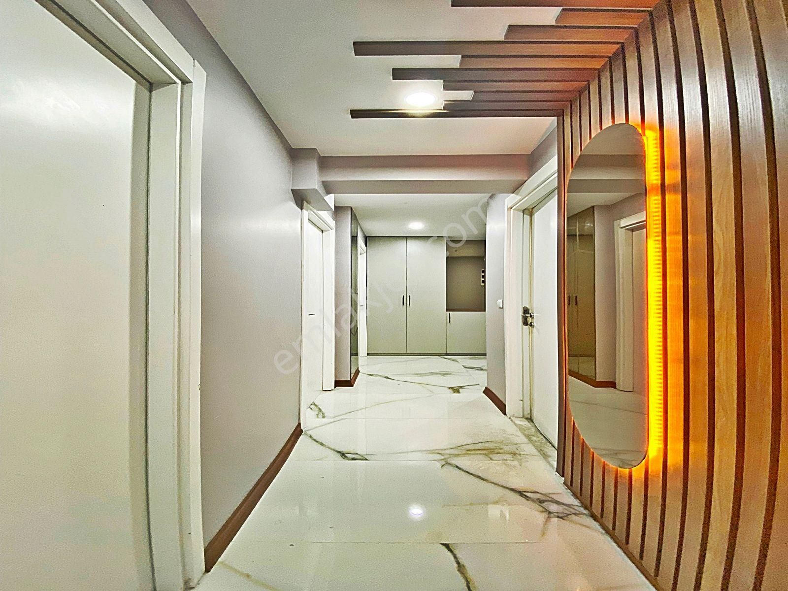 Yatırıma Uygun Site İçerisinde Balkonlu 2+1 Full Dekorlu Arakat Daire!!!