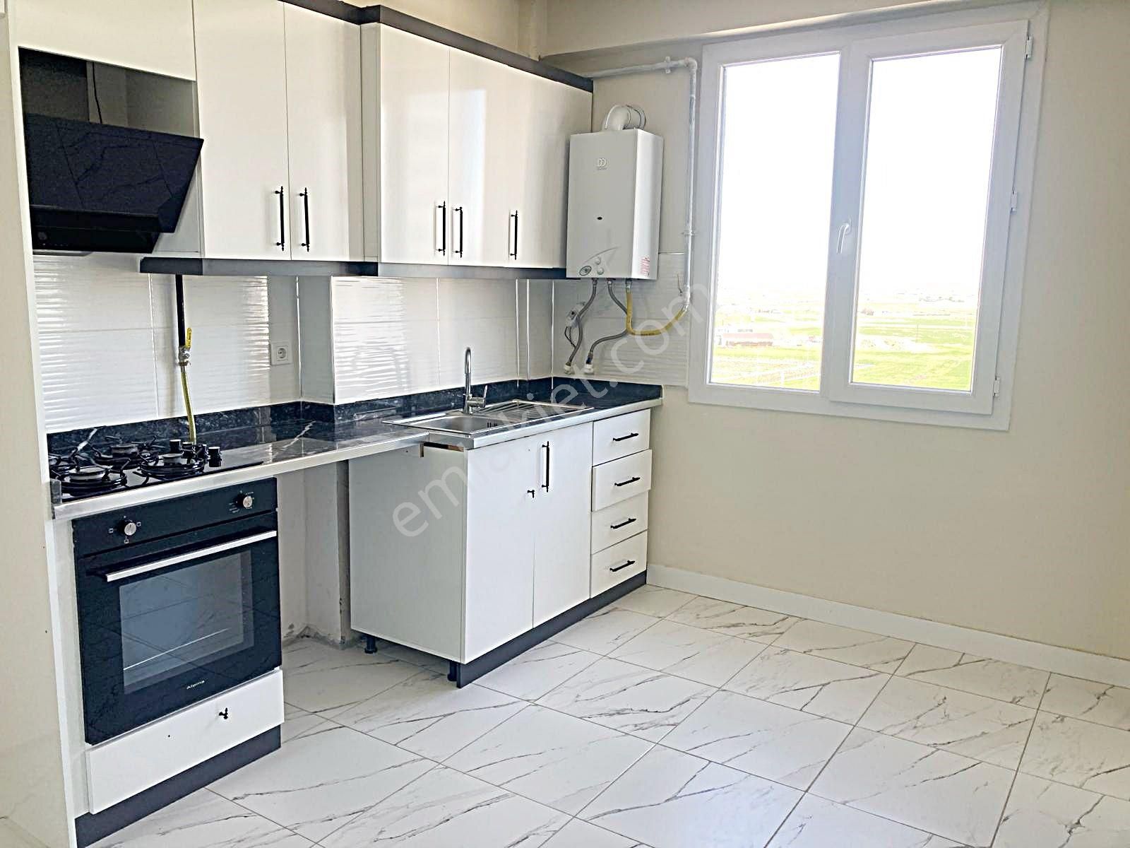 Taha Emlak Tan Yenişehir Fabrika Mahallesinde Kiralık 2+1 Daire (memur Şartı Vardır)