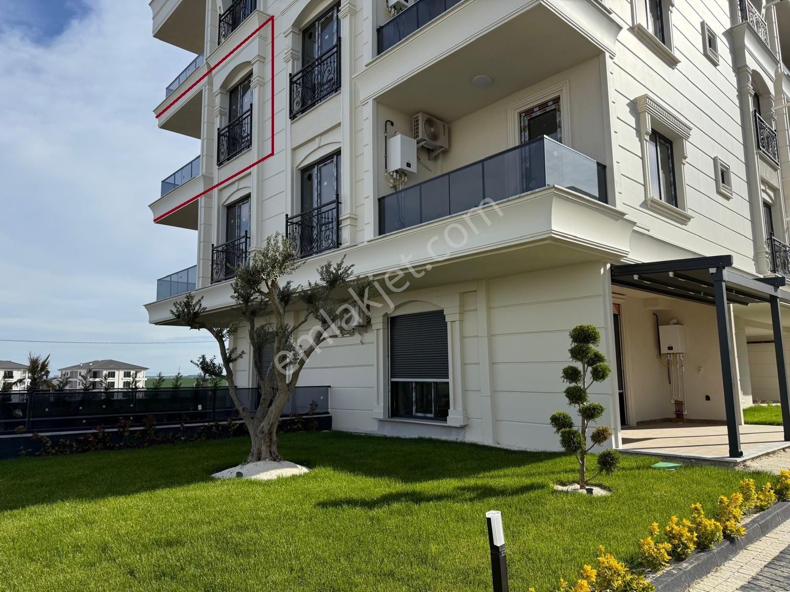 Zafer Mahallesinde 1+1 Sıfır Lüx Daire