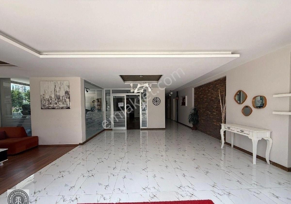 Çukurova Huzurlevleri Mahallesinde 2+1 Açık Mutfak Hasarsız Cazipp Fiyata Satılık Daire