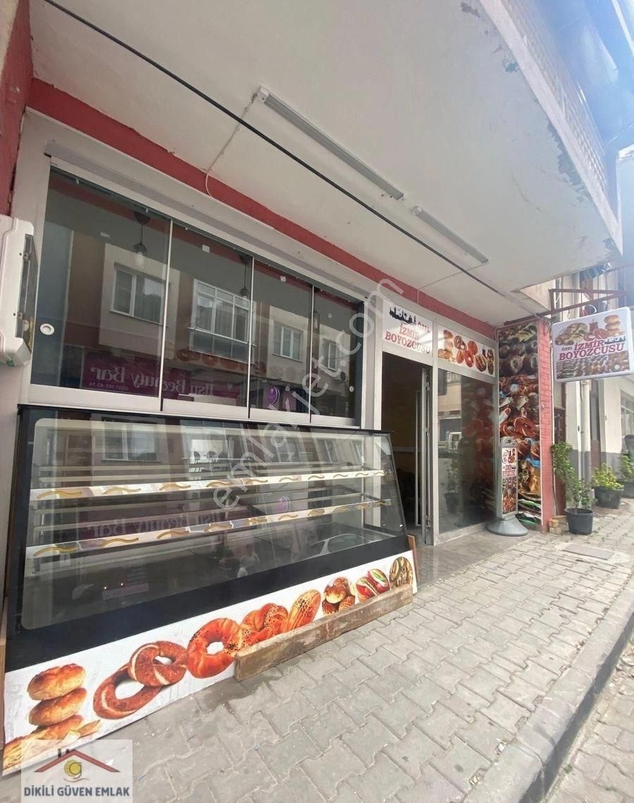 Dikili Güven Emlak'tan Merkezi Konumda Devren Kiralık Fırın & Cafe