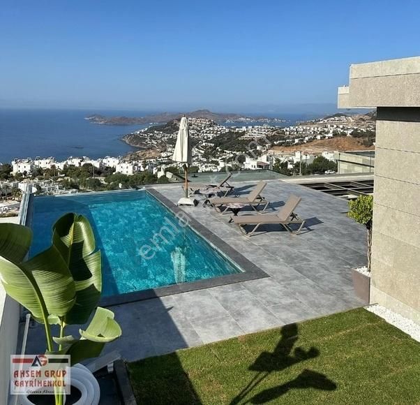 Bodrum'da Müstesnai Deniz Manzaralı | 6+1 Lüks Villa |
