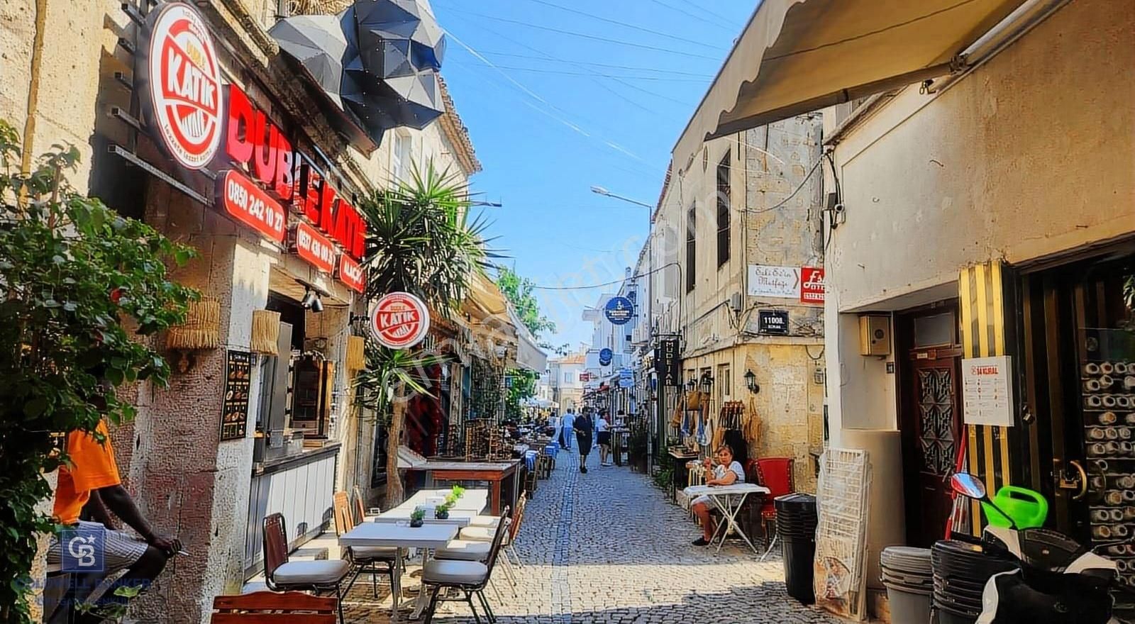 Alaçatı'da Merkezi Konumda Satılık İşyeri - Görsel 21