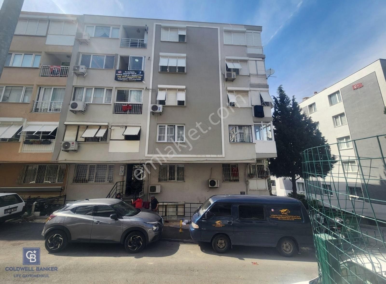 Karabağlar Esenyalı Mahallesinde Satlık Daire