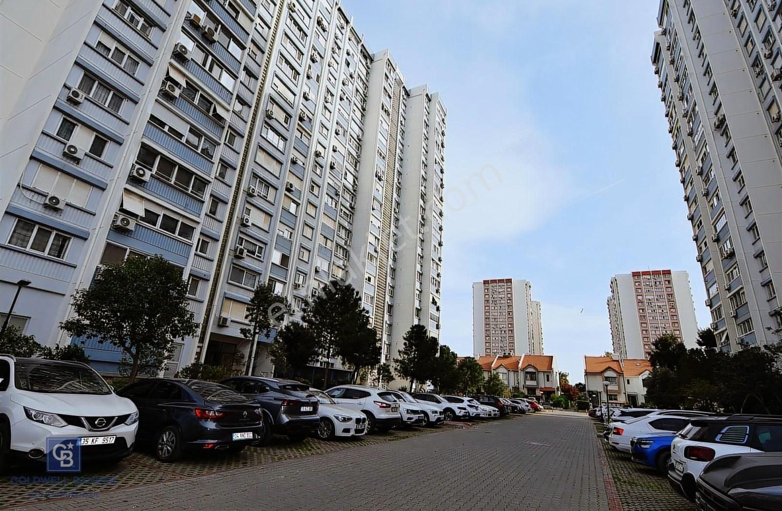Mavişehir Pamukkale Sitesi Satılık Ara 4+1 Daire