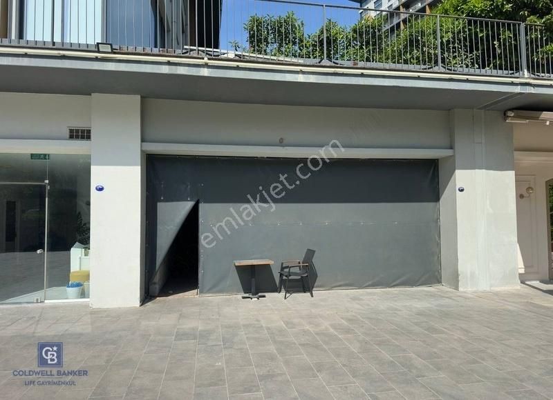 Bornova Kazımdirikte Folkart Life Sitesinde Kiralık Dükkan