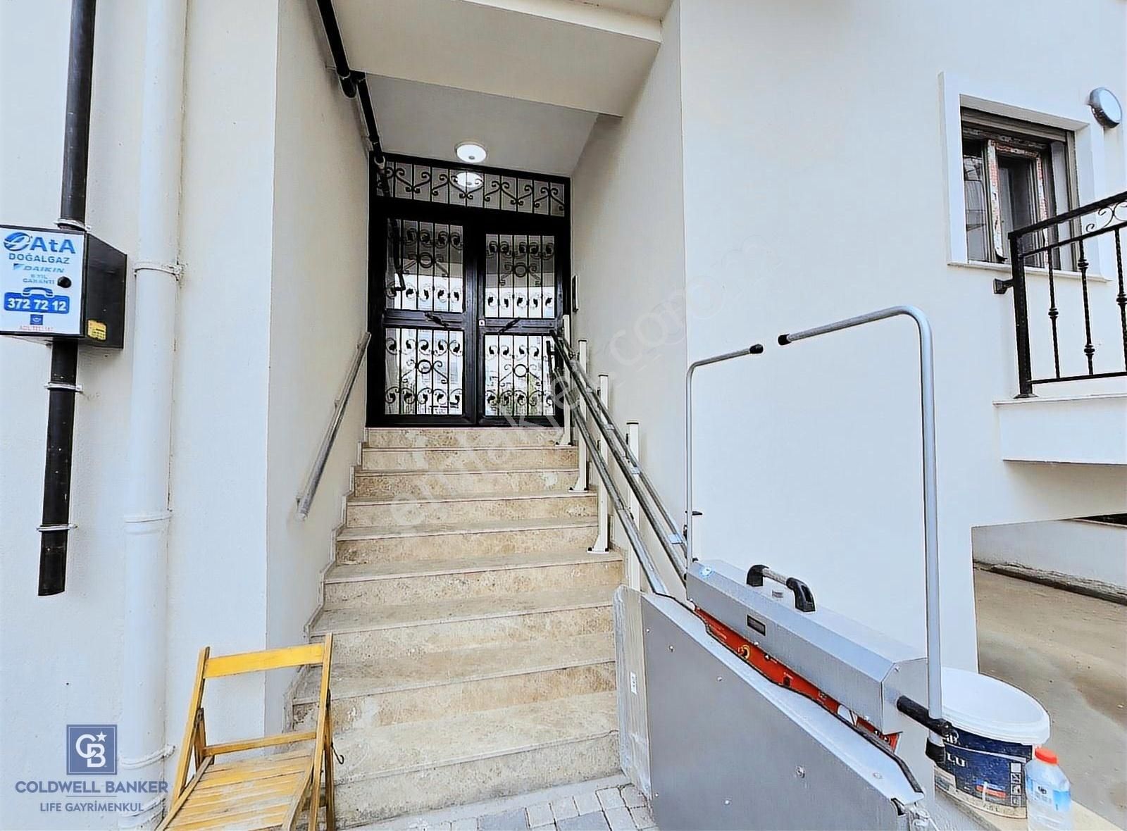 Karşıyaka Bostanlı Da 2+1 Satılık Daire