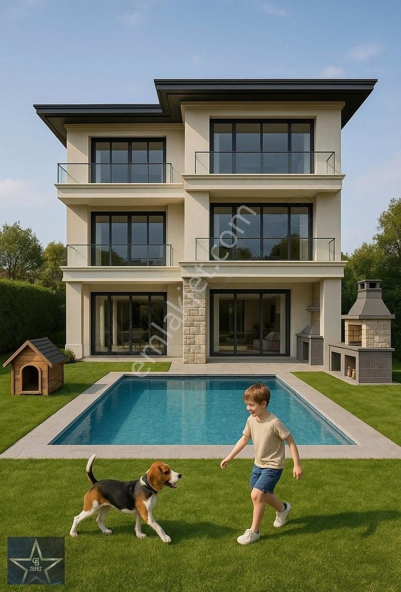 Taflan Yalı'da 3 Kat İmarlı 654m² Villalık Arsa - Köşe Parsel