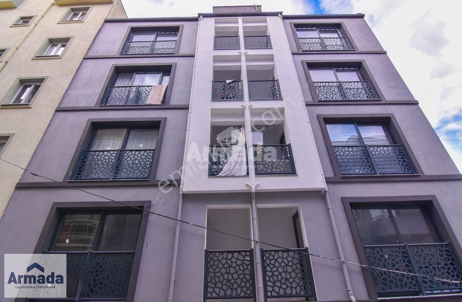 Kuşadası İkiçeşmelik'te 1+1 Satılık Daire