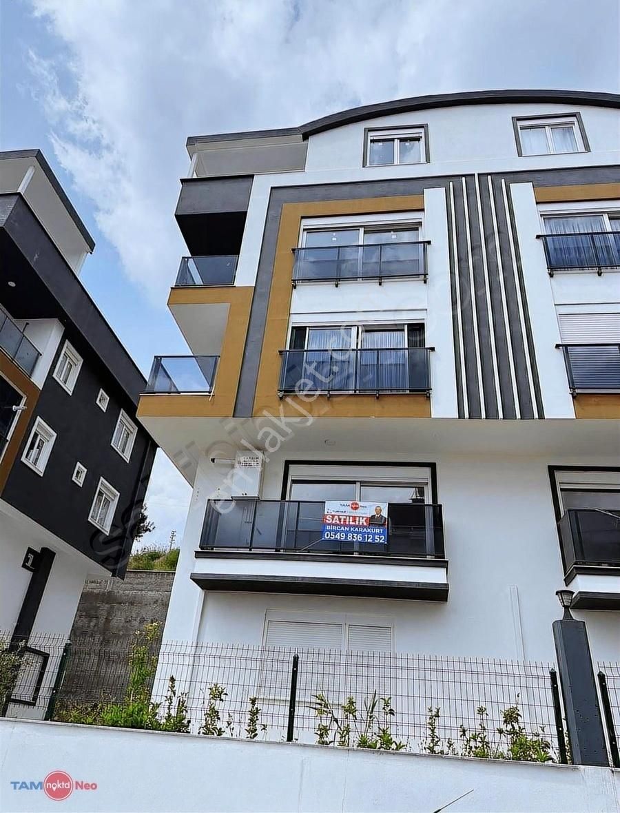 Barış Mahallesinde Deniz Manzaralı, Satılık Dubleks Daire.