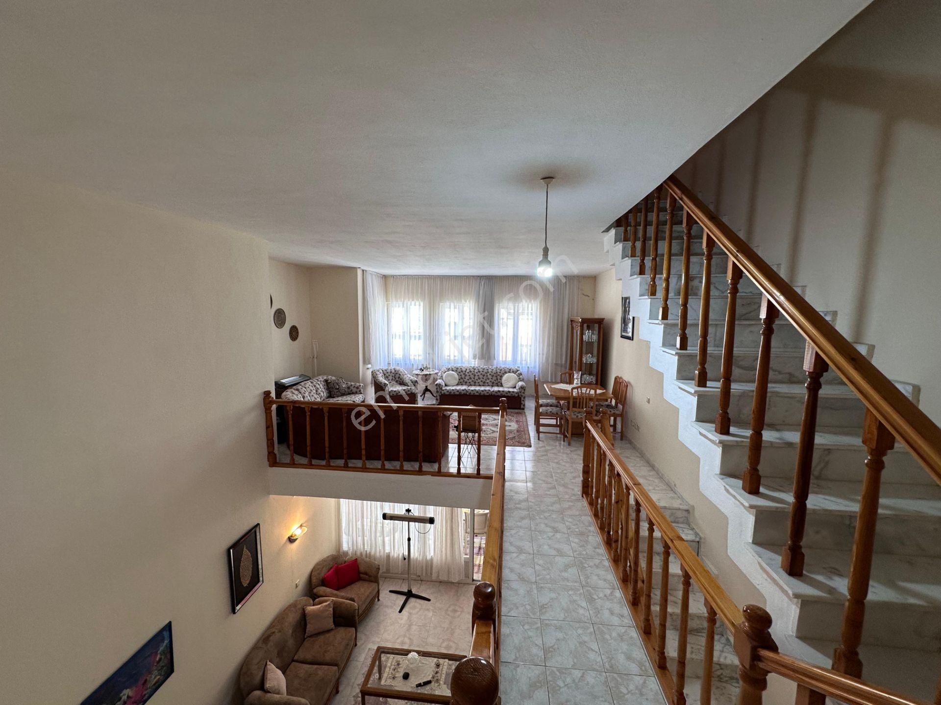 Kumbağ Da Merkezde Emsali Olmayan 4+2 Satılık Villa - Görsel 12