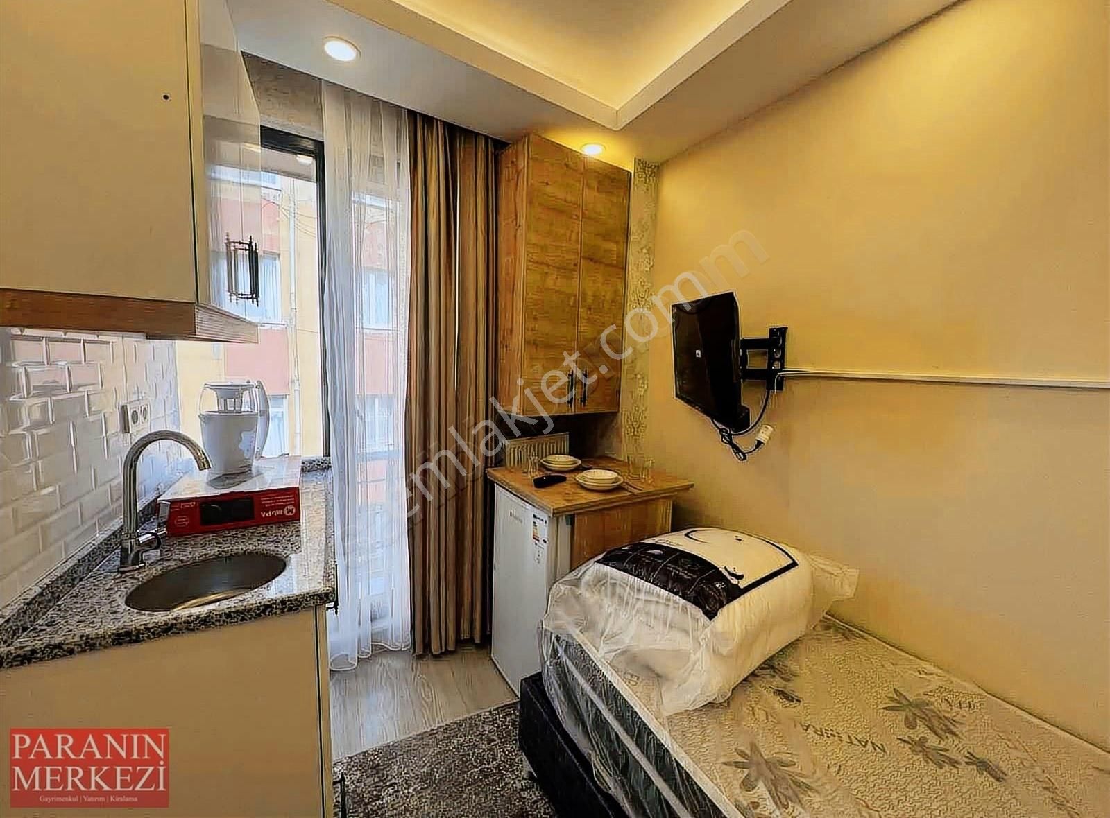 Para'dn Full Yeni Eşyali Metro/bus 10 Dk 1+0 Daire