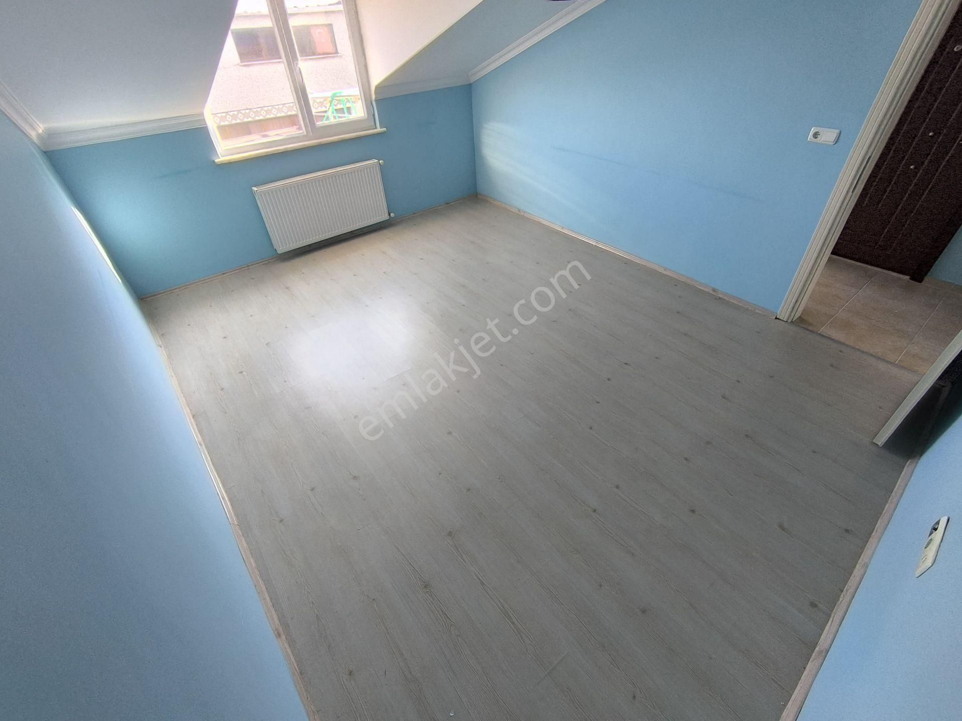 Arıkoğlundan Uğurmumcu Mahallesinde 2+1 120m2 Çatı Katı Fırsat Daire