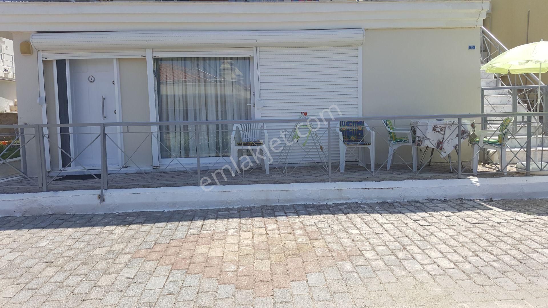 Kuşadası Karaova Mevkiin'de Tam Eşyalı Kiralık 1+1daire Havuzlu Ve Güvenlikli Plaja 1 Km Mesafede - Görsel 27