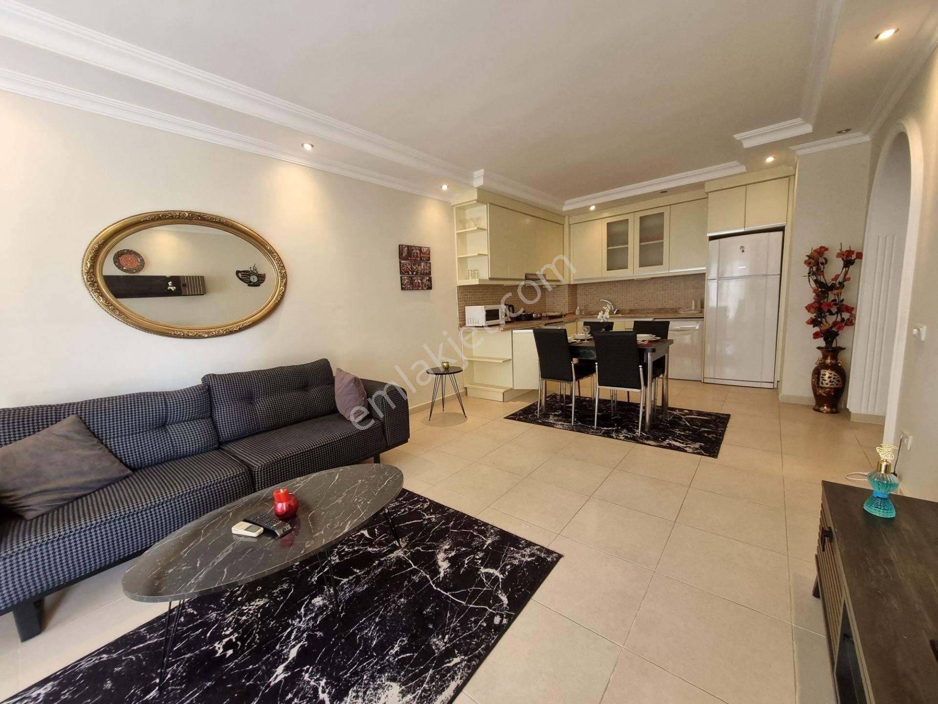 Mahmutlar Mahallesi’nde Site İçerisinde Satılık 2+1 Full Eşyalı Daire - Görsel 5